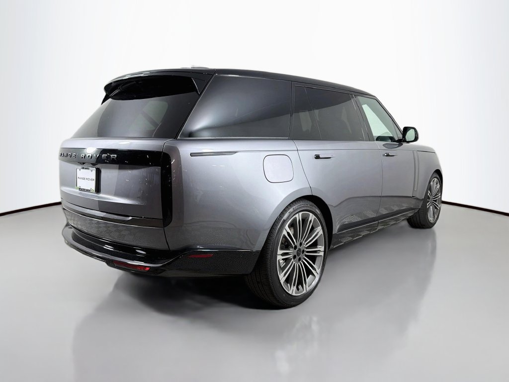 New 2026 Land Rover Range Rover Long Wheelbase SE AWD/4WD image 5