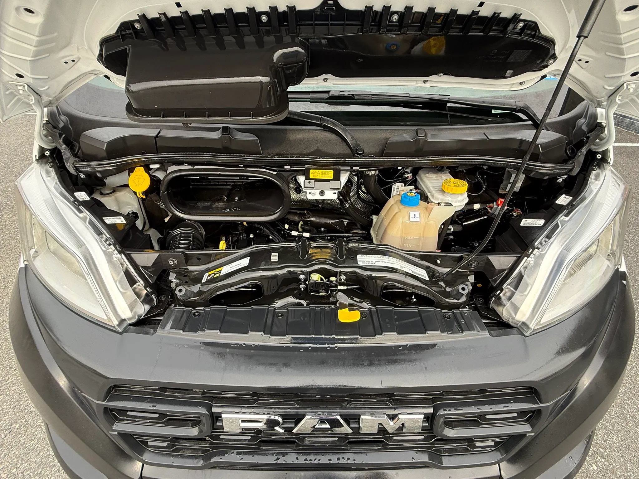 Used 2025 RAM ProMaster 2500 w/ Convenience Group FWD image 62