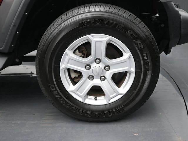 Used 2021 Jeep Wrangler Sport AWD/4WD image 29