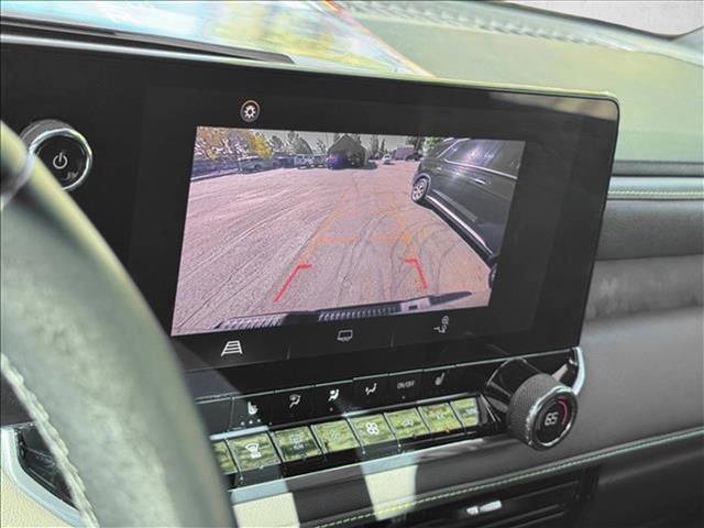 Used 2024 Chevrolet Colorado ZR2 w/ Safety Package image 14