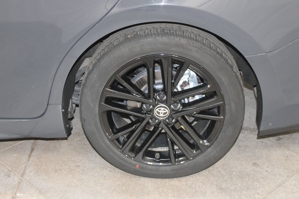 Used 2025 Toyota Camry SE FWD image 45
