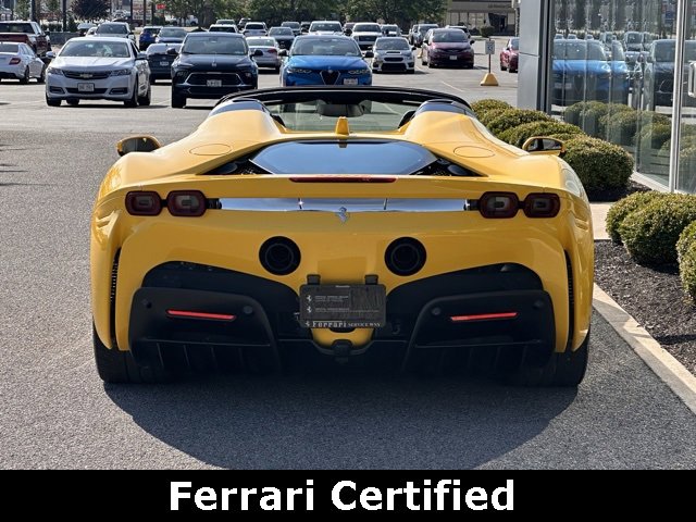Used 2022 Ferrari SF90 Spider image 5