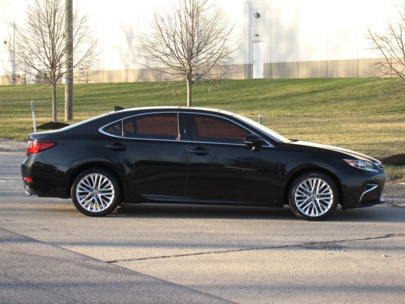 Used 2016 Lexus ES 350 w/ Ultra Luxury Package image 9