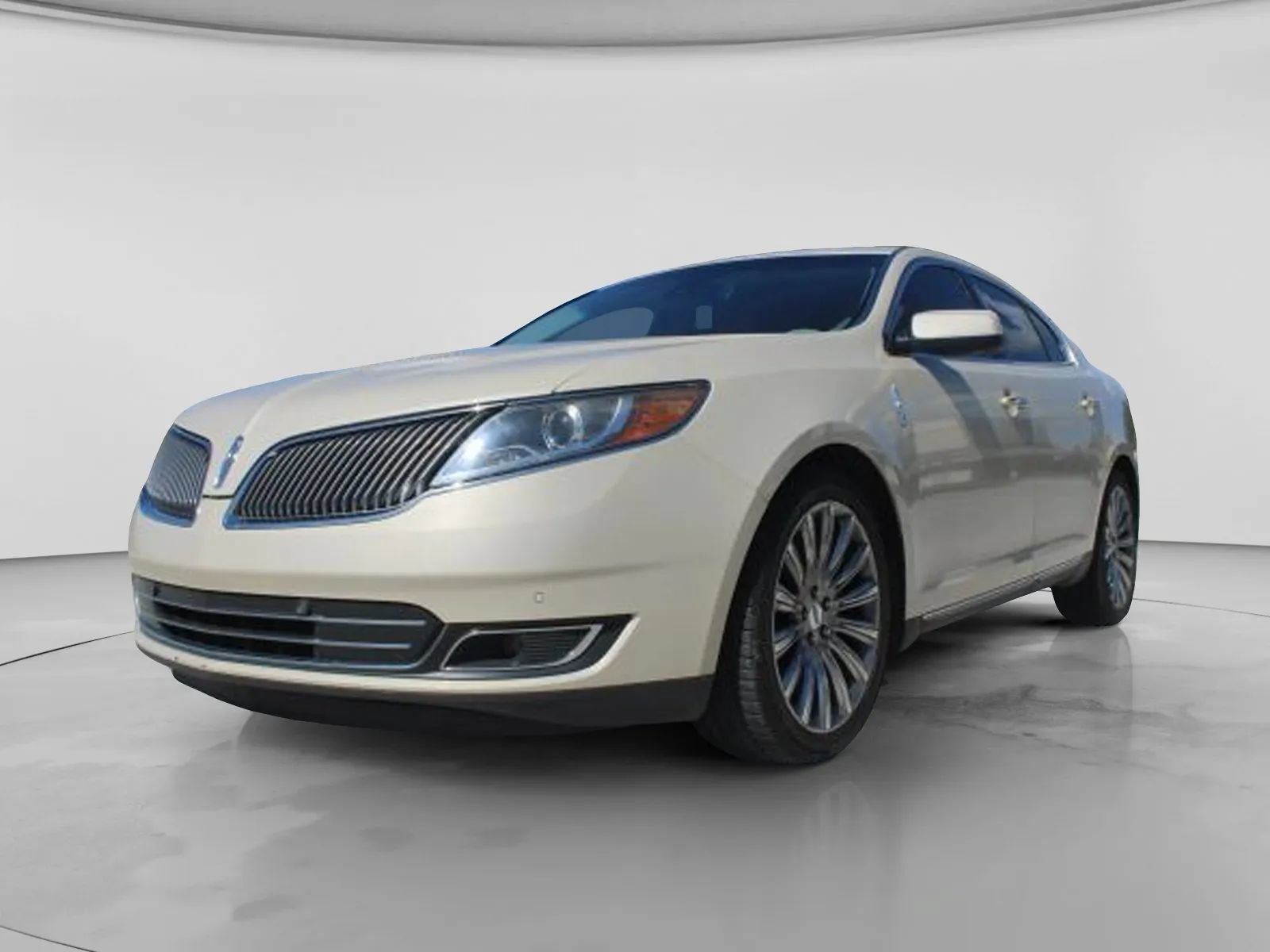 Used 2014 Lincoln MKS w/ Equipment Group 101A FWD image 4