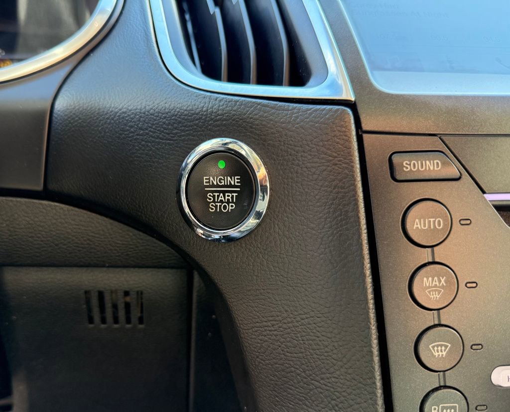 Used 2017 Ford Edge Titanium w/ Equipment Group 301A image 21