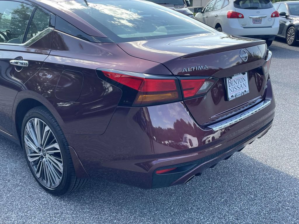 Used 2023 Nissan Altima 2.5 SL AWD/4WD image 12