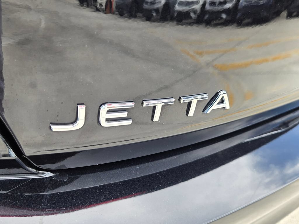 Certified 2022 Volkswagen Jetta S FWD image 15