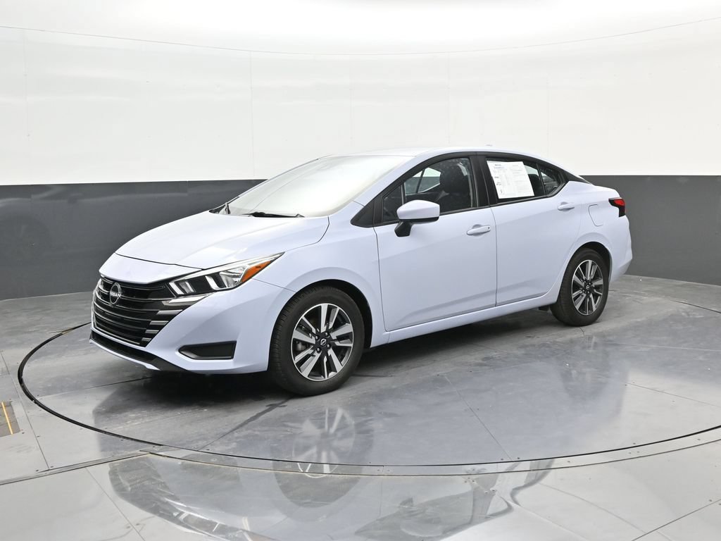 Used 2024 Nissan Versa SV FWD image 4