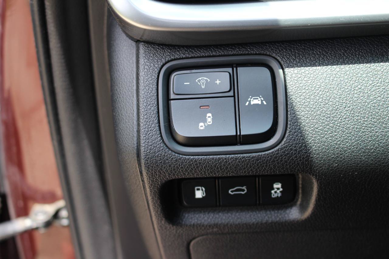 Used 2020 Kia Optima LX FWD image 18