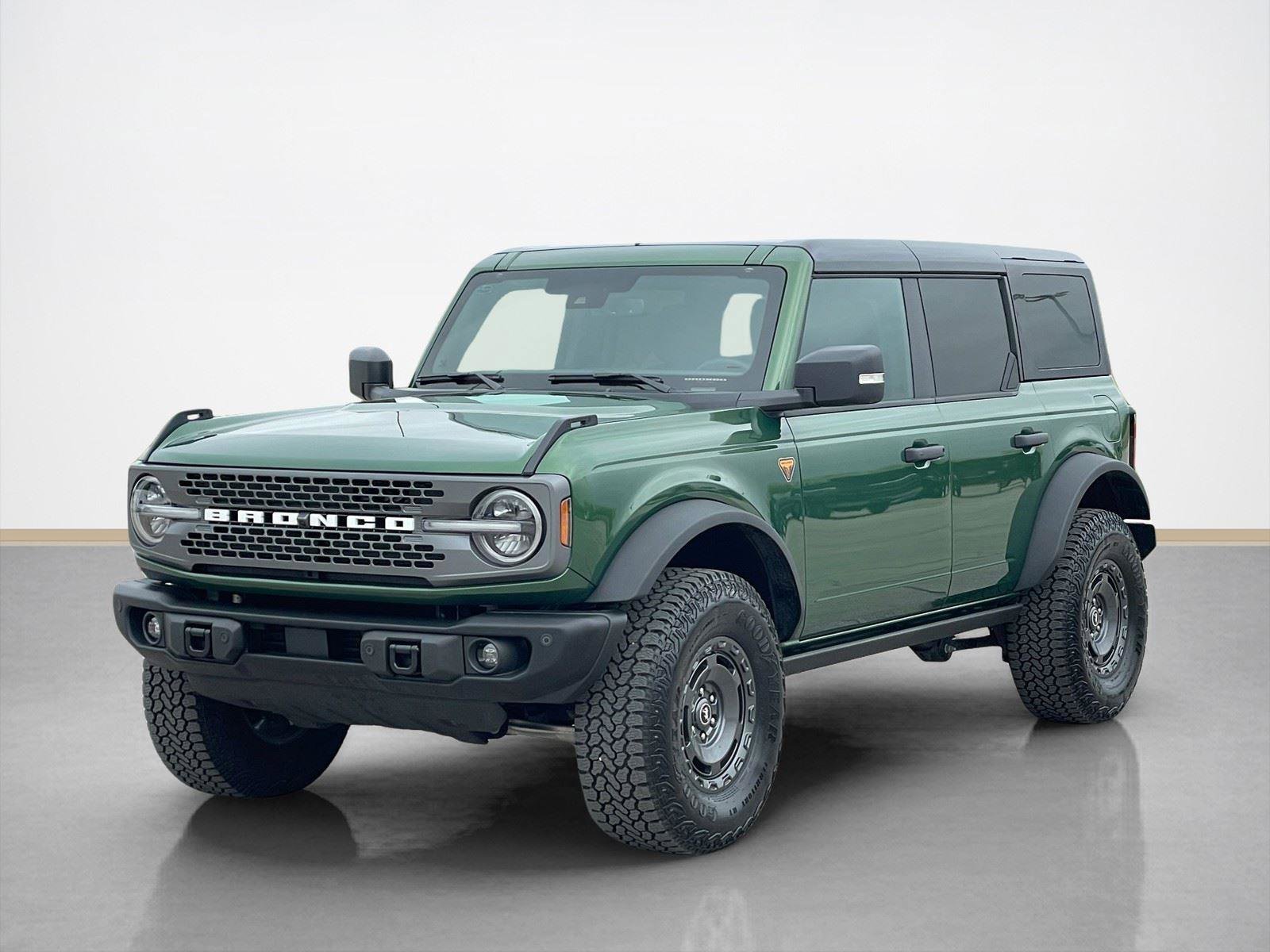 Used 2025 Ford Bronco Badlands w/ Sasquatch Package image 3