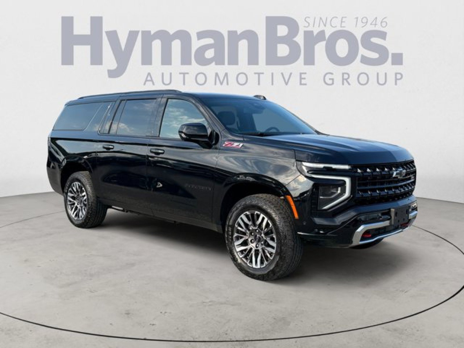 Used 2025 Chevrolet Suburban Z71 AWD/4WD image 1