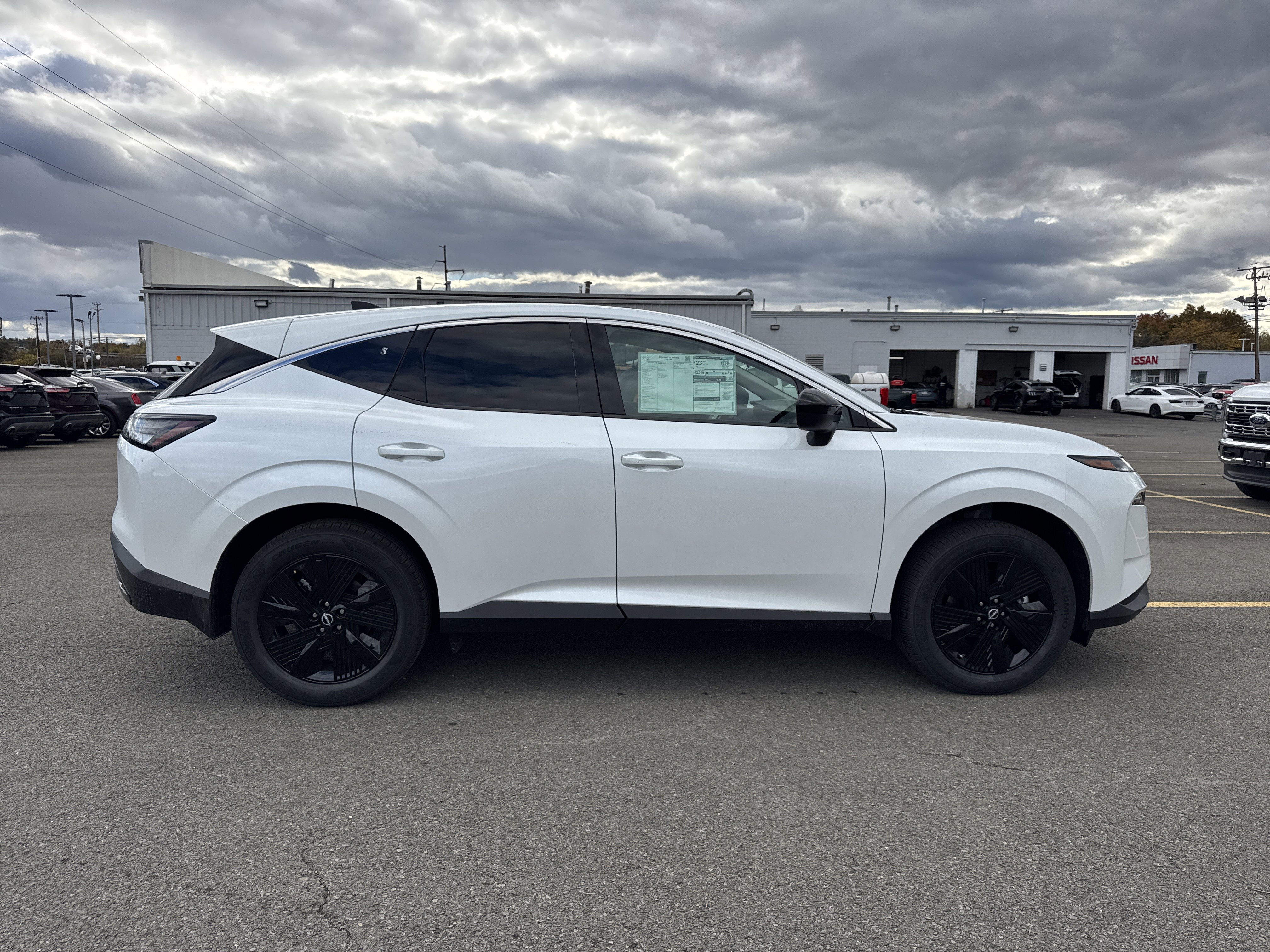 New 2026 Nissan Murano SV image 4