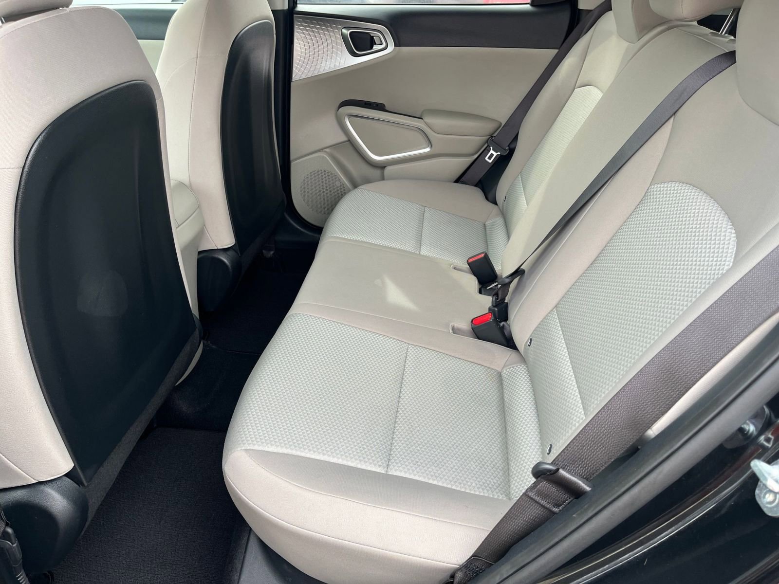 Used 2025 Kia Soul LX w/ LX Technology Package image 23