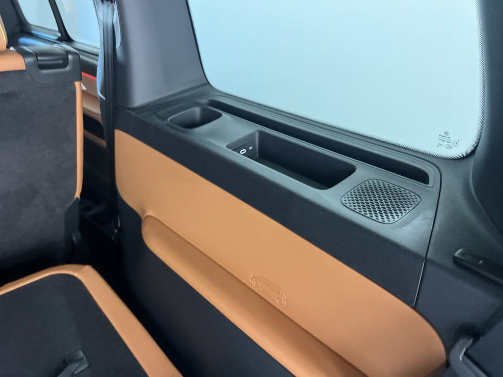 New 2025 Volkswagen ID. Buzz Pro S Plus image 44