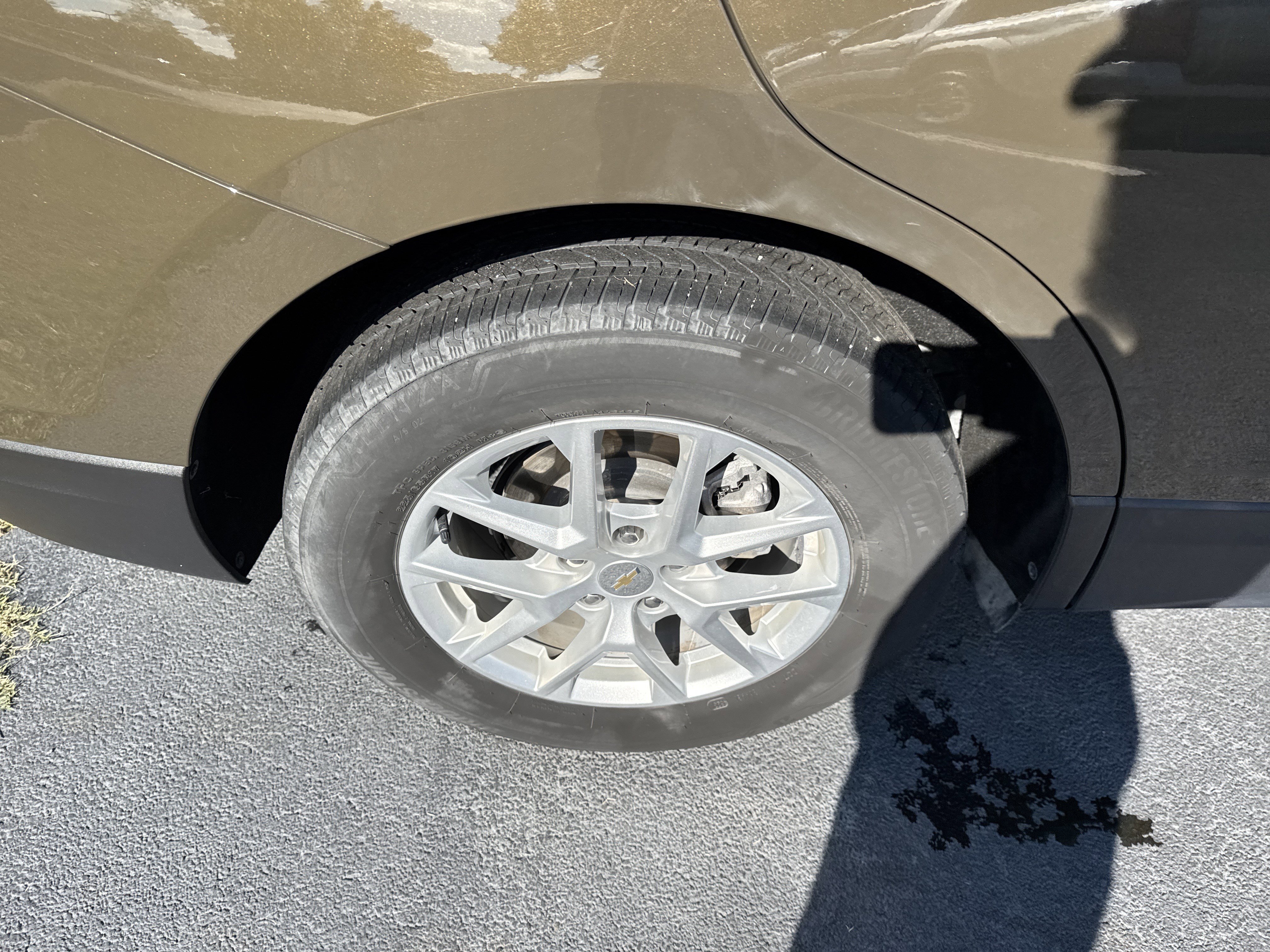 Used 2024 Chevrolet Equinox LT image 11