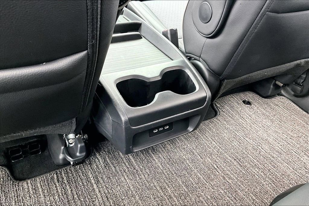 Used 2025 Honda Odyssey Elite image 34