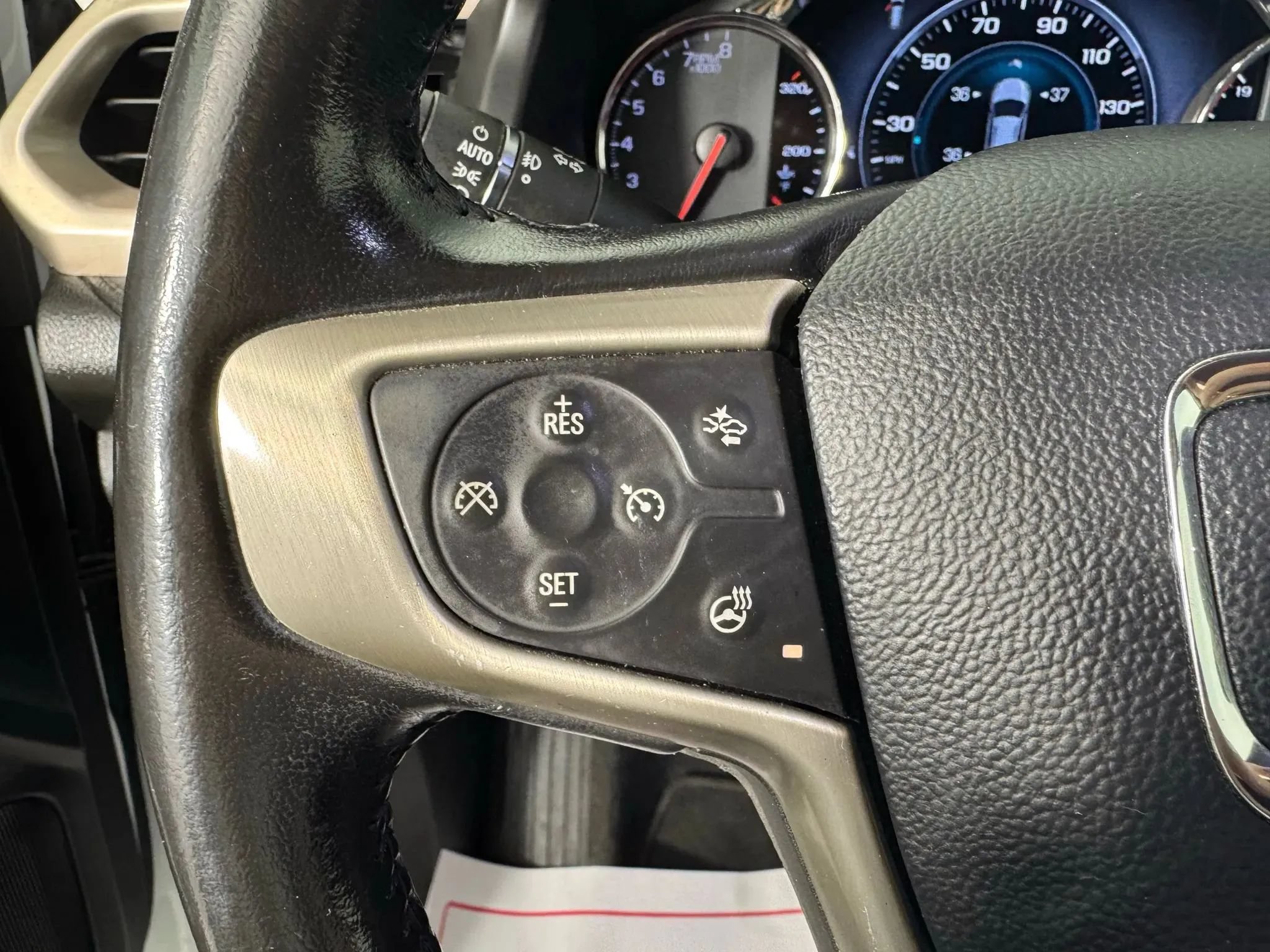 Used 2019 GMC Acadia Denali AWD/4WD image 15