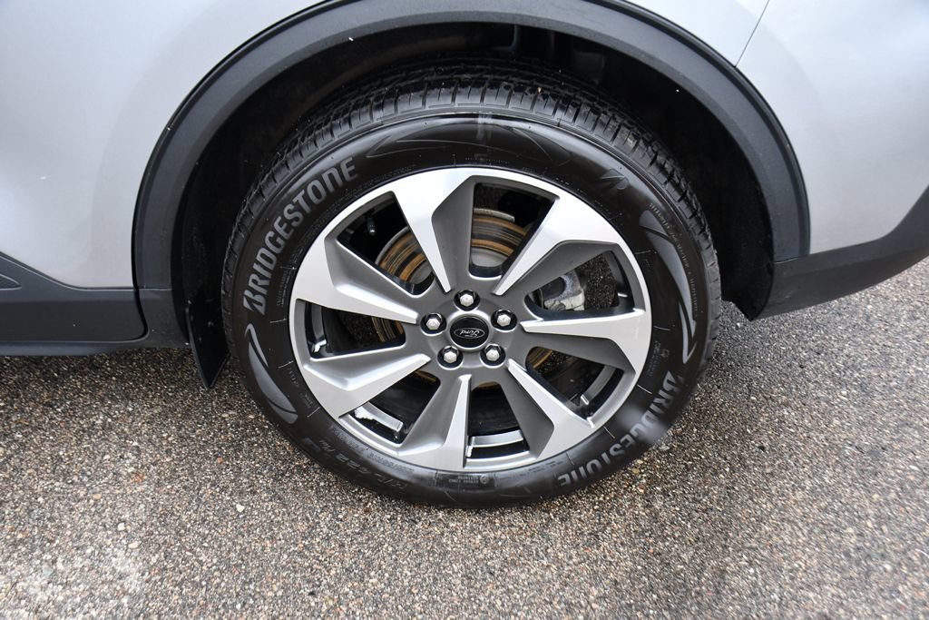 Used 2023 Ford Escape Platinum image 21