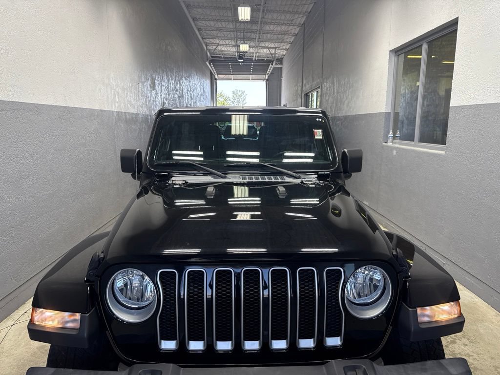 Used 2020 Jeep Wrangler Unlimited Sahara w/ Uconnect 4C Nav & Sound Group AWD/4WD image 3