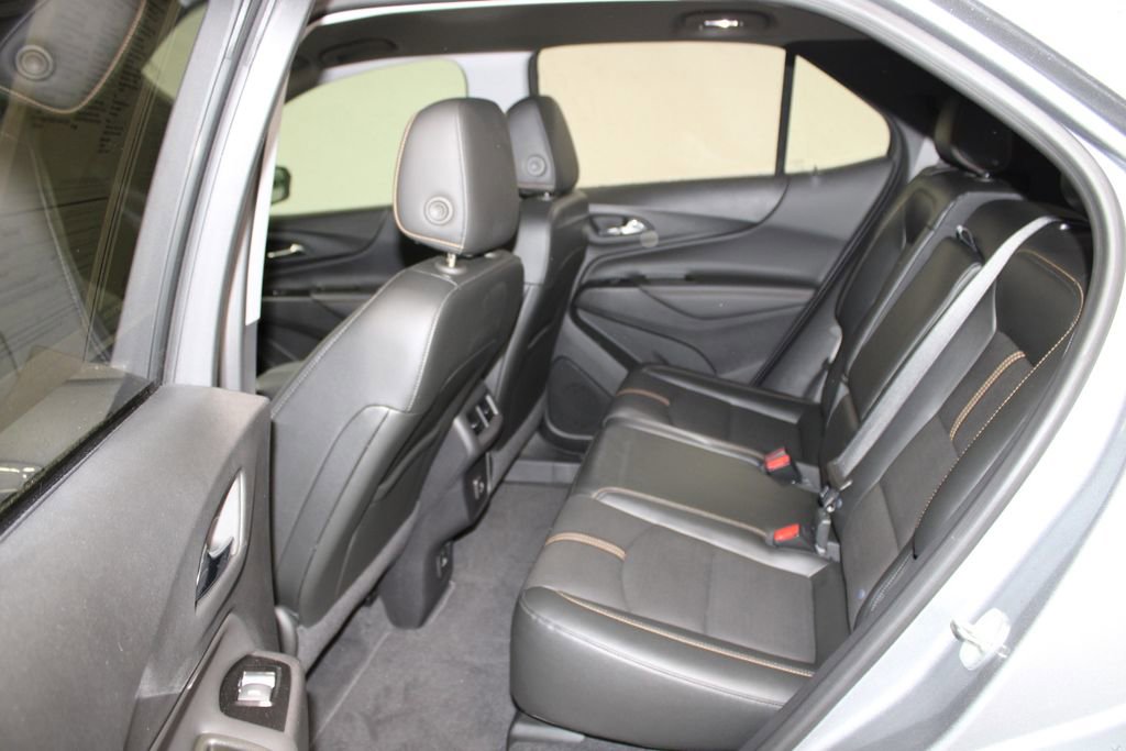 Used 2023 Chevrolet Equinox Premier FWD image 23