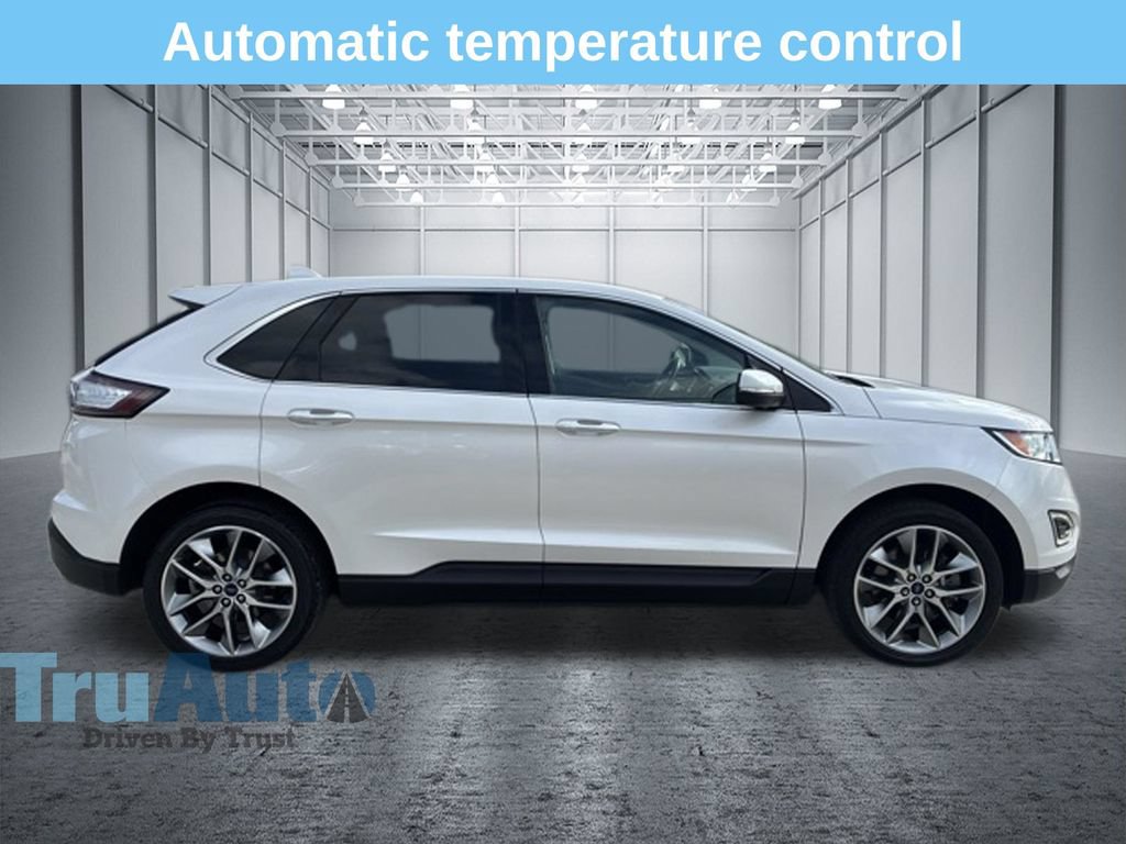 Used 2017 Ford Edge Titanium w/ Technology Package AWD/4WD image 9