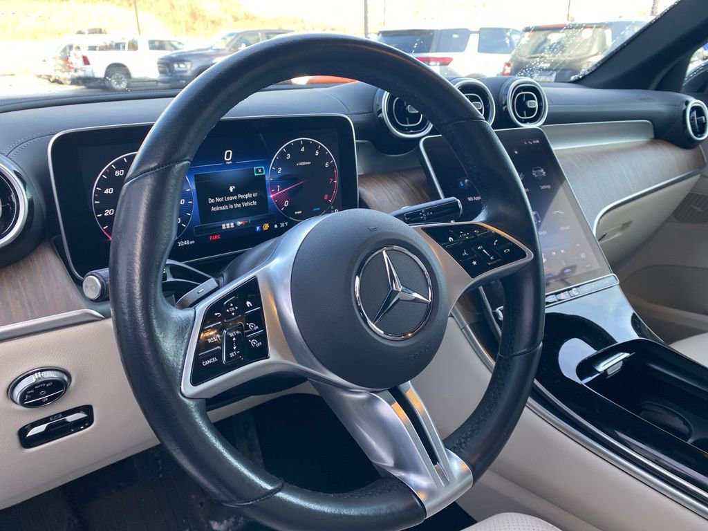 Used 2024 Mercedes-Benz GLC 300 4MATIC image 10