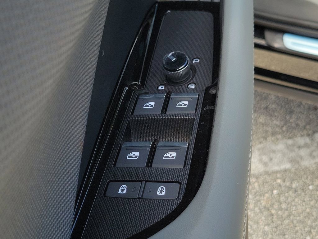 New 2026 Audi Q3 quattro 2.0T AWD/4WD image 20