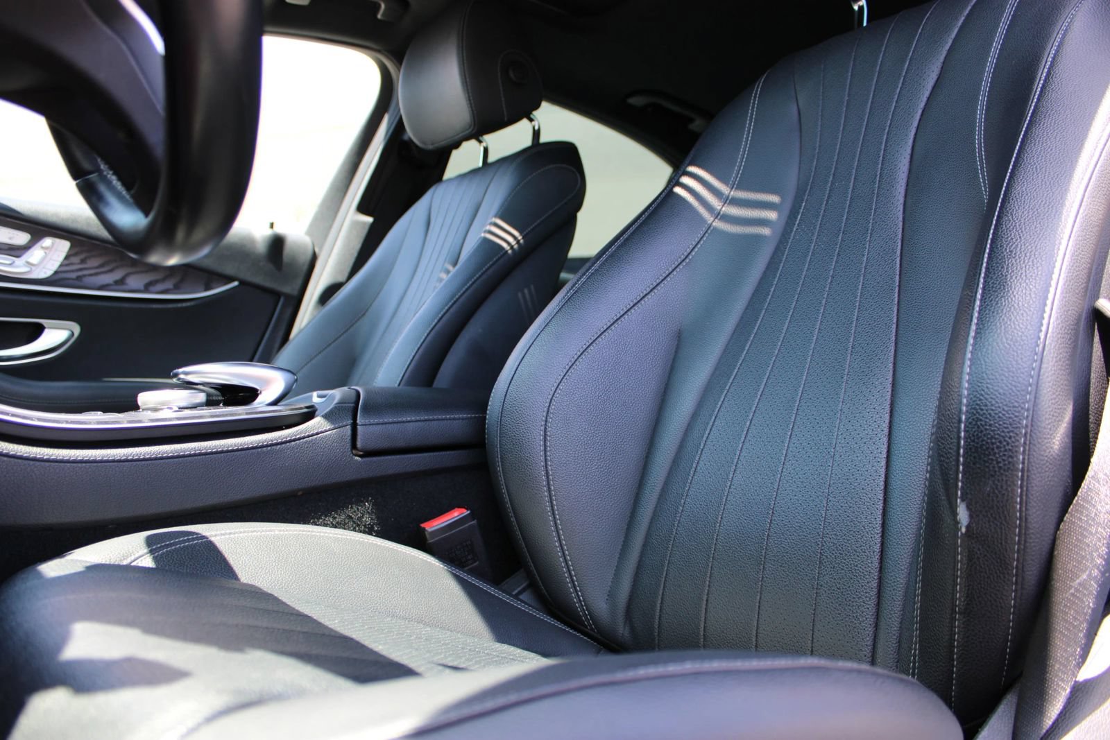 Used 2019 Mercedes-Benz E 300 image 10