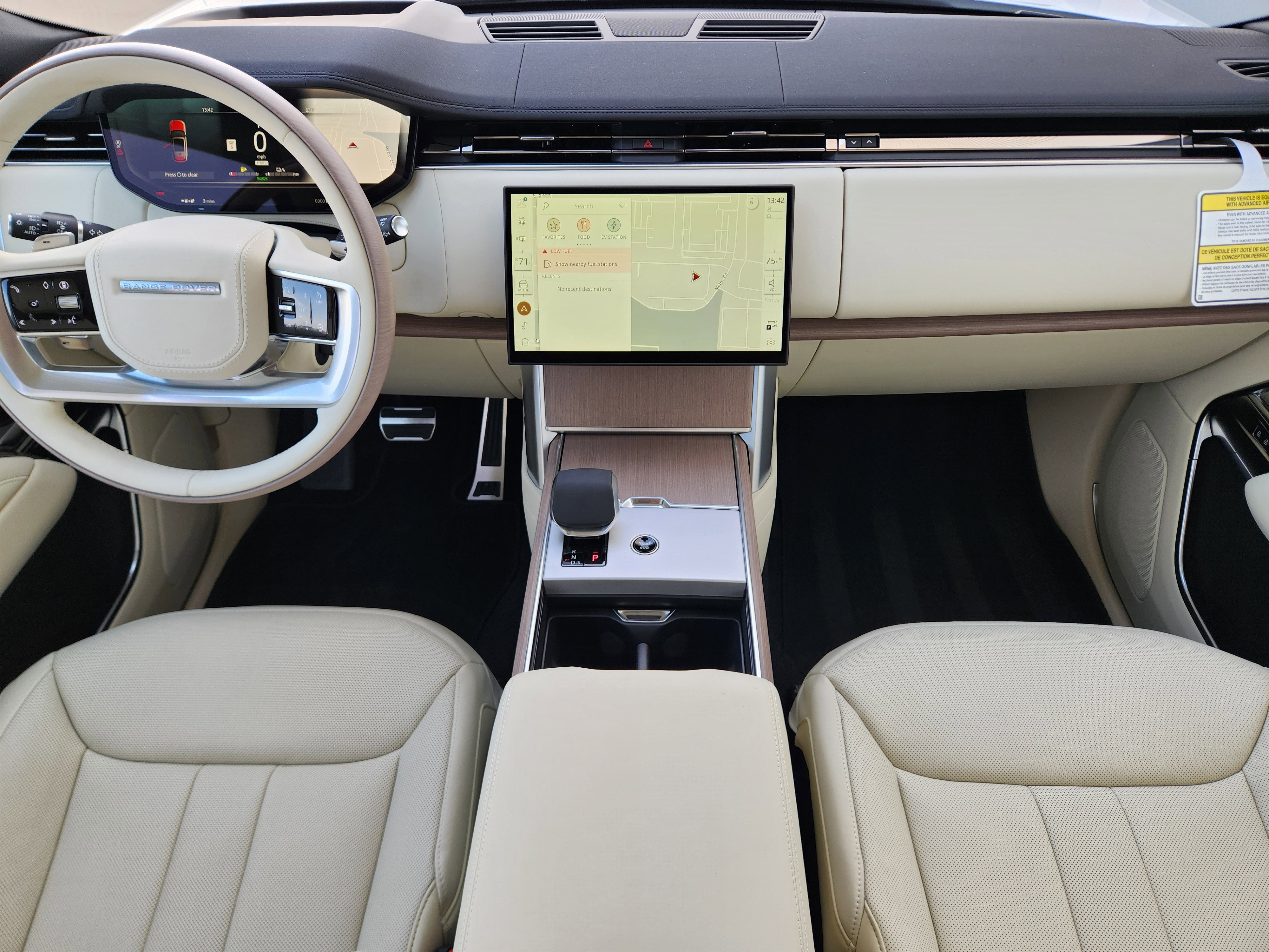 New 2026 Land Rover Range Rover SE image 27