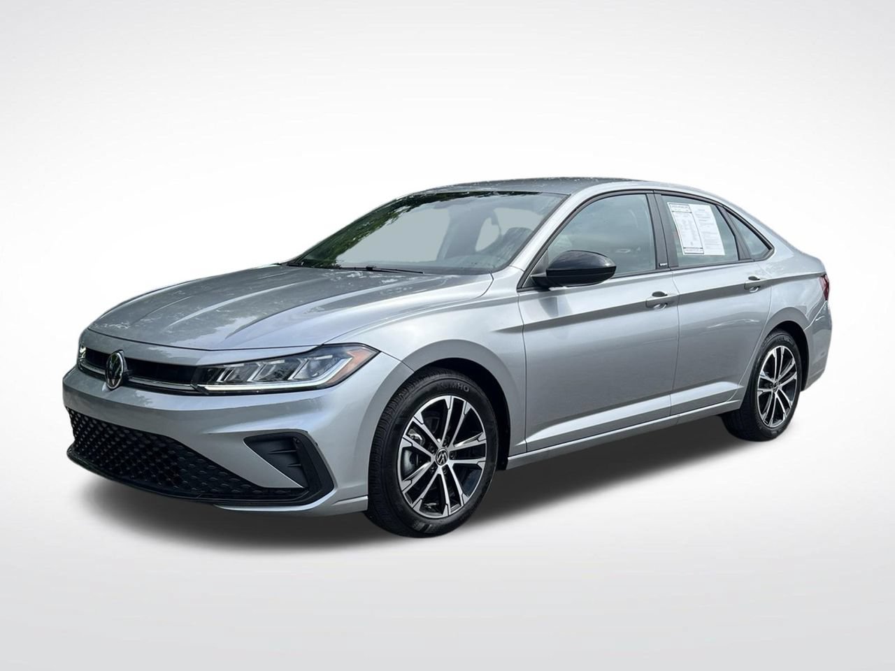 Used 2025 Volkswagen Jetta Sport FWD image 2