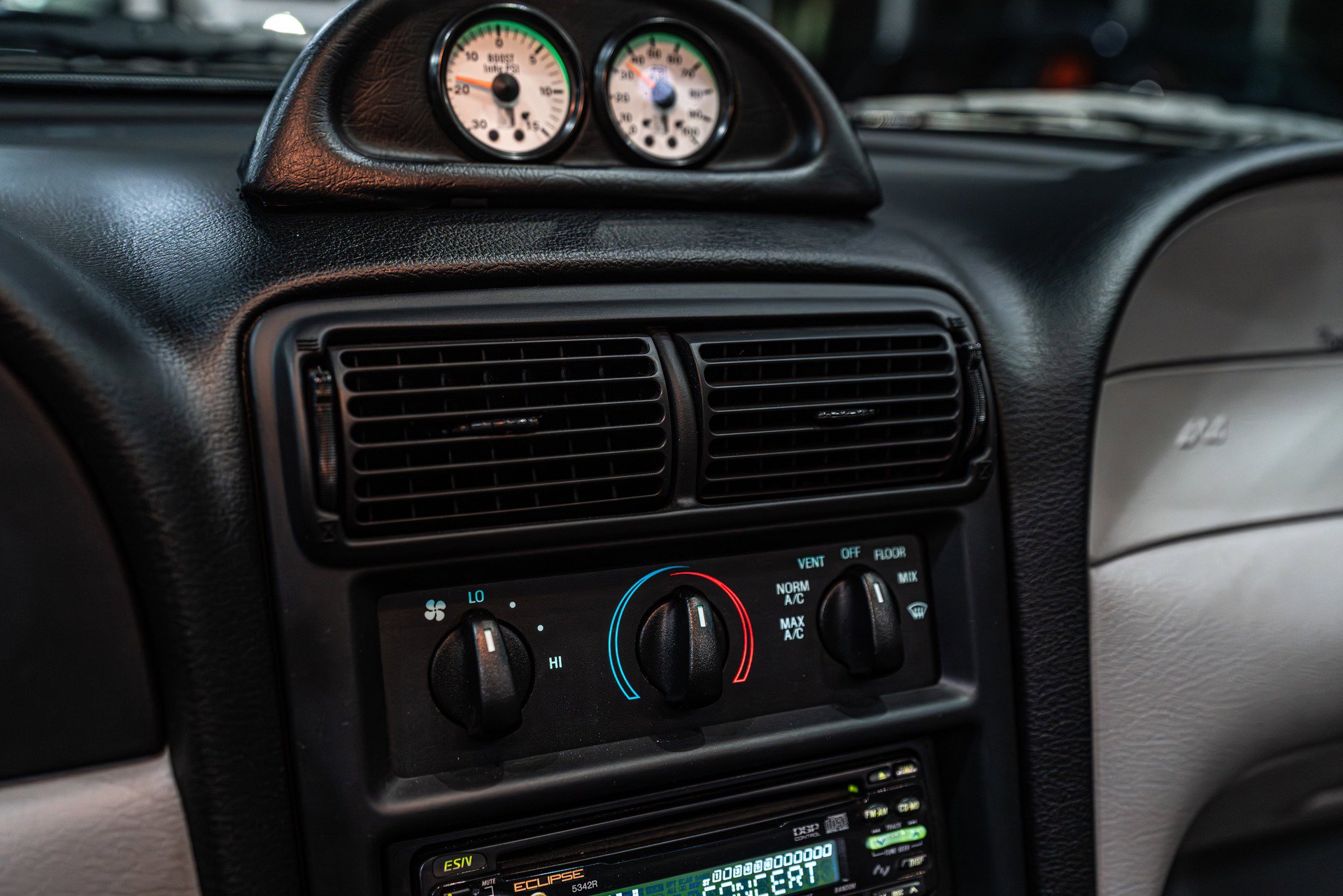Used 1997 Ford Mustang Convertible image 15