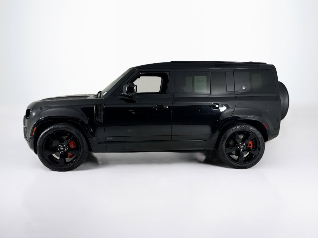 Used 2023 Land Rover Defender 110 X AWD/4WD image 2