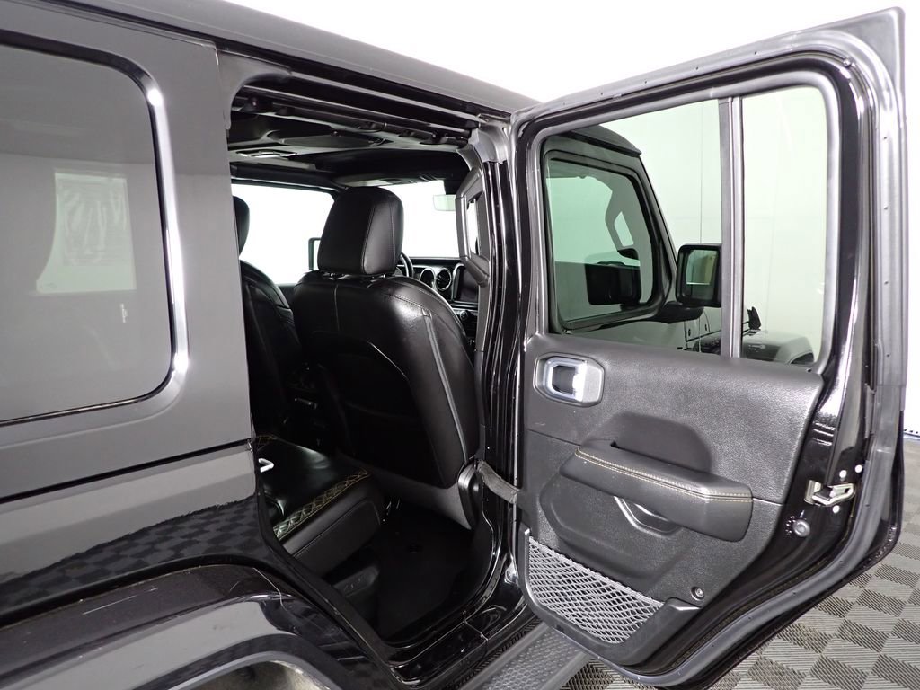 Used 2021 Jeep Wrangler Unlimited Sahara image 32