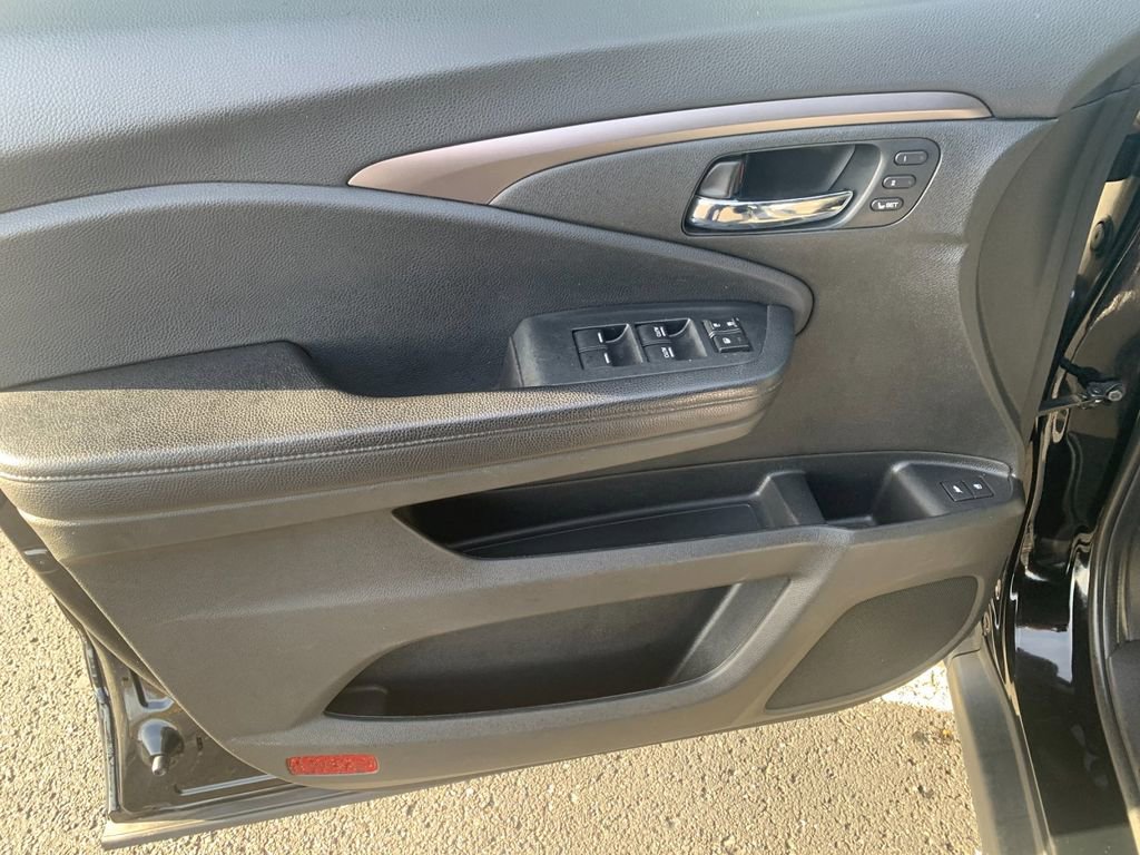 Used 2022 Honda Pilot Special Edition image 11