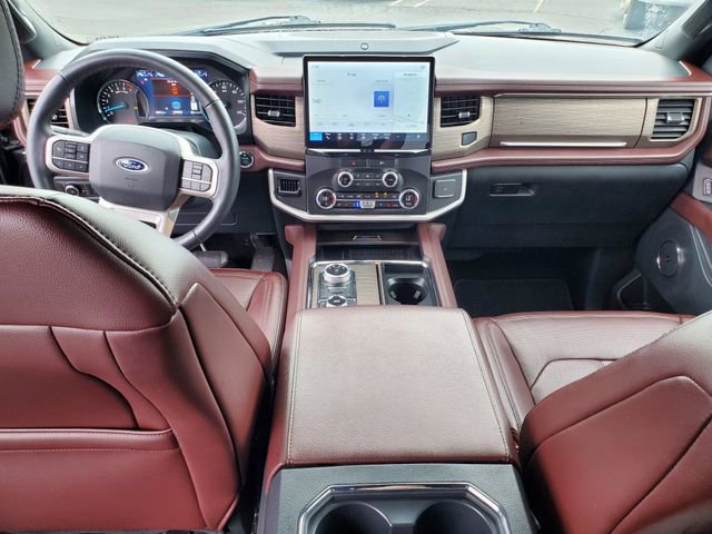 Used 2023 Ford Expedition Max Limited AWD/4WD image 7