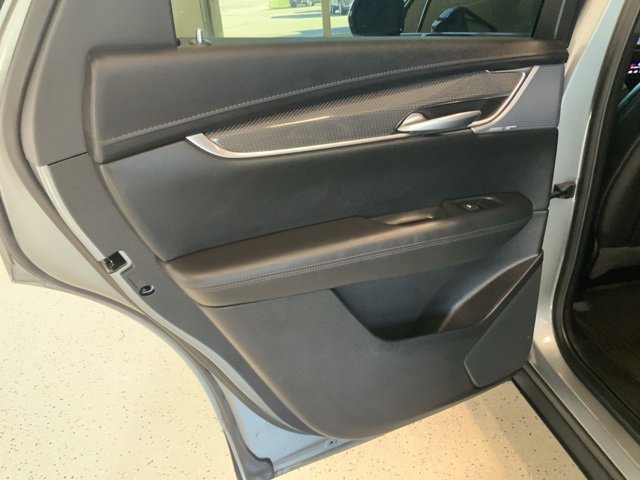 Used 2024 Cadillac XT5 Sportv w/ LPO, Floor Liner Package image 44