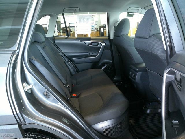 Used 2024 Toyota RAV4 LE image 25