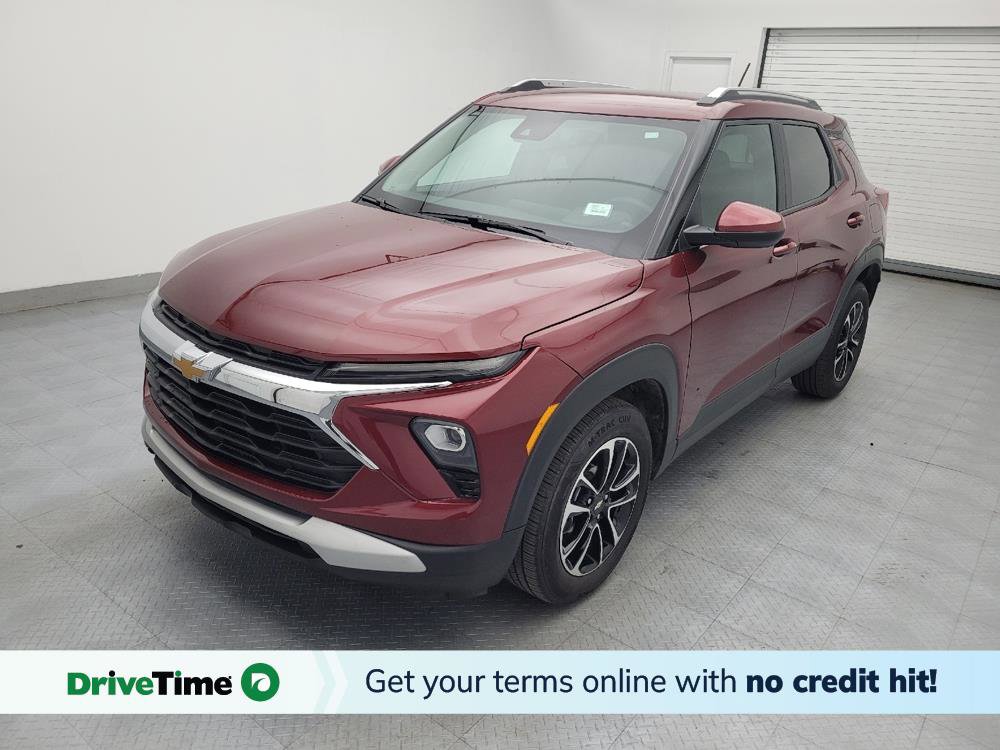 Used 2025 Chevrolet TrailBlazer LT image 1