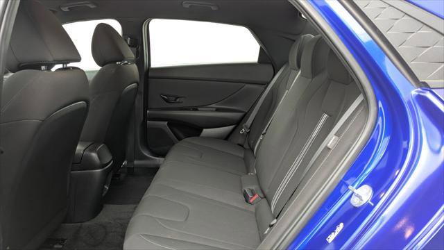 Used 2025 Hyundai Elantra Sport w/ Cargo Package image 17