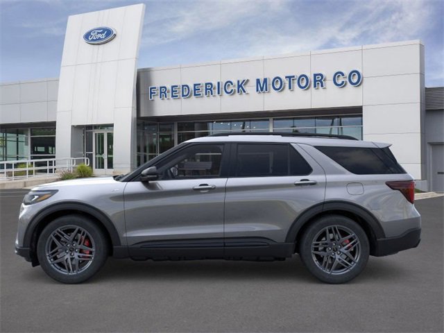 New 2026 Ford Explorer ST-Line w/ ST-Line Street Pack image 3