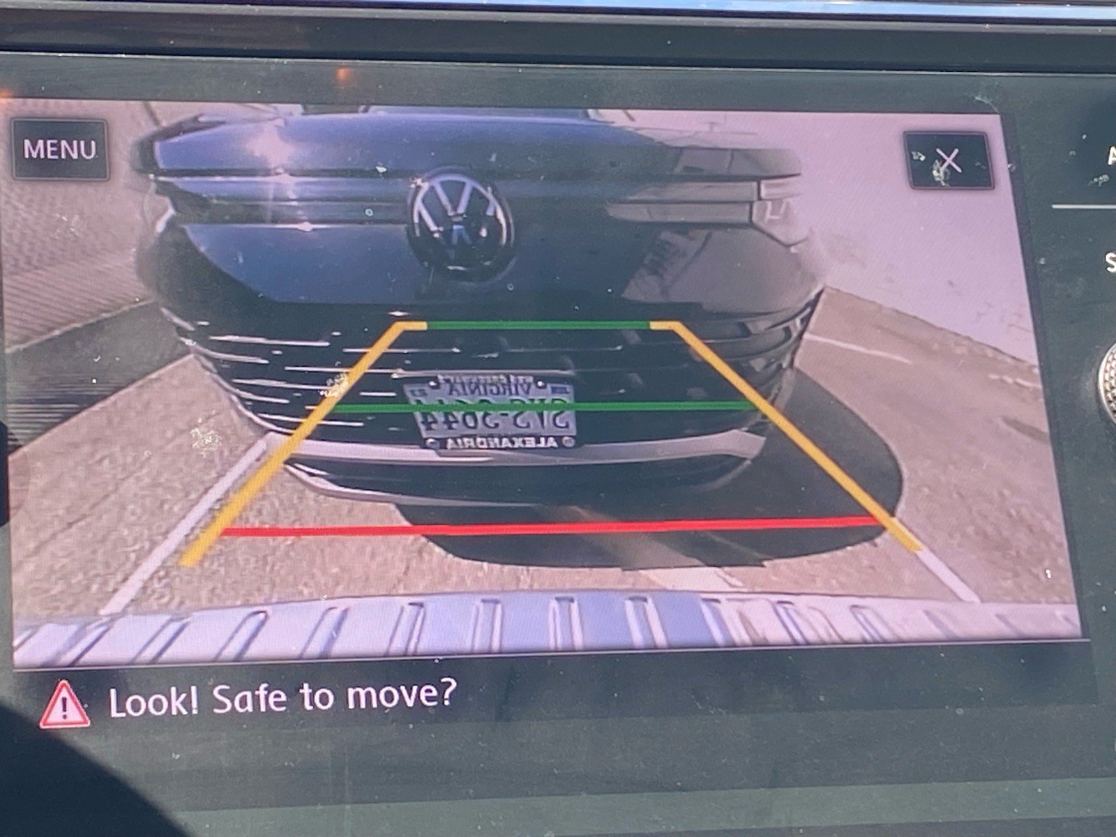 Used 2019 Volkswagen Tiguan SE FWD image 13
