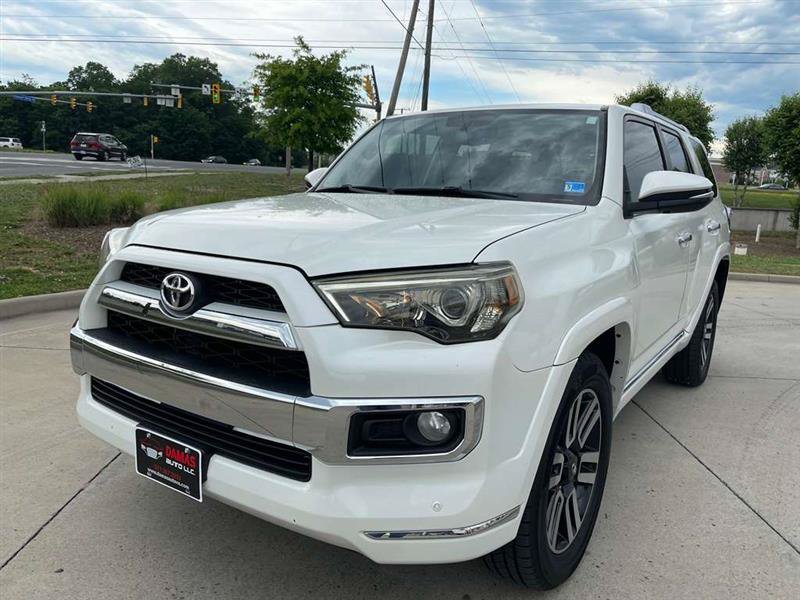 Used 2018 Toyota 4Runner Limited AWD/4WD image 3