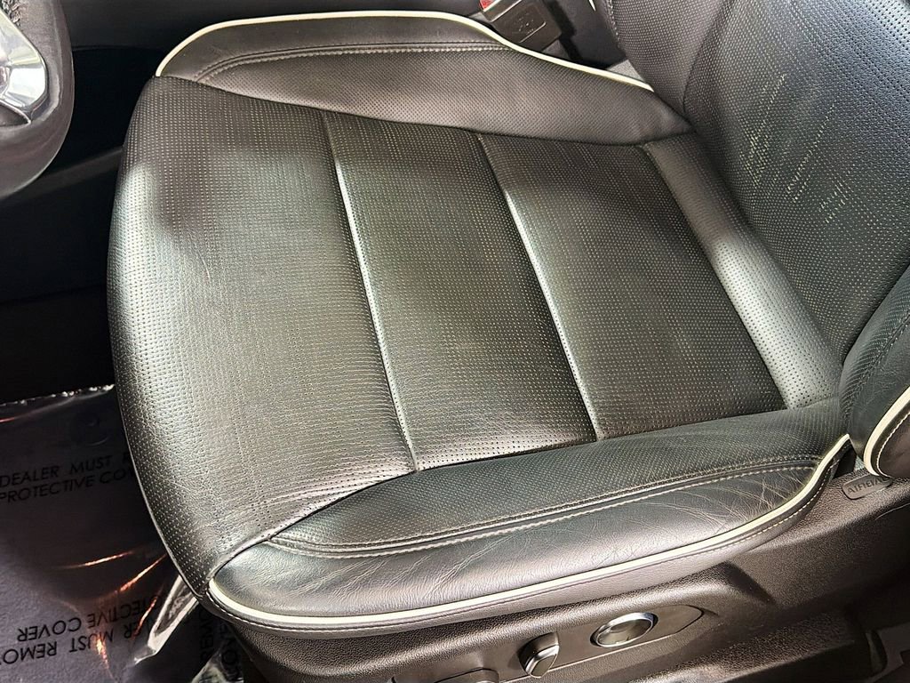 Used 2021 Cadillac Escalade Premium Luxury w/ Driver Assist Tech Package AWD/4WD image 19