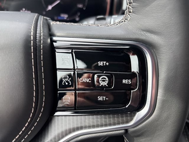 New 2026 Jeep Grand Wagoneer Summit w/ Premium Group III AWD/4WD image 23