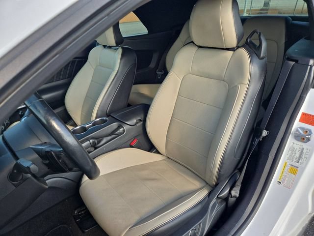 Used 2016 Ford Mustang Premium RWD image 11