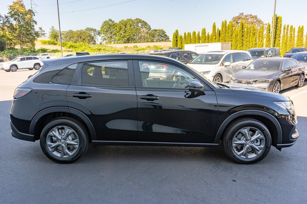 New 2027 Honda HR-V LX image 5