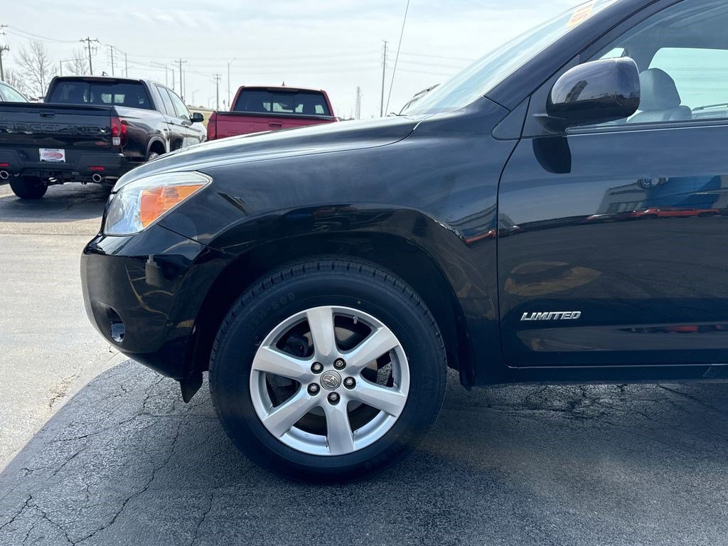 Used 2008 Toyota RAV4 Limited image 14