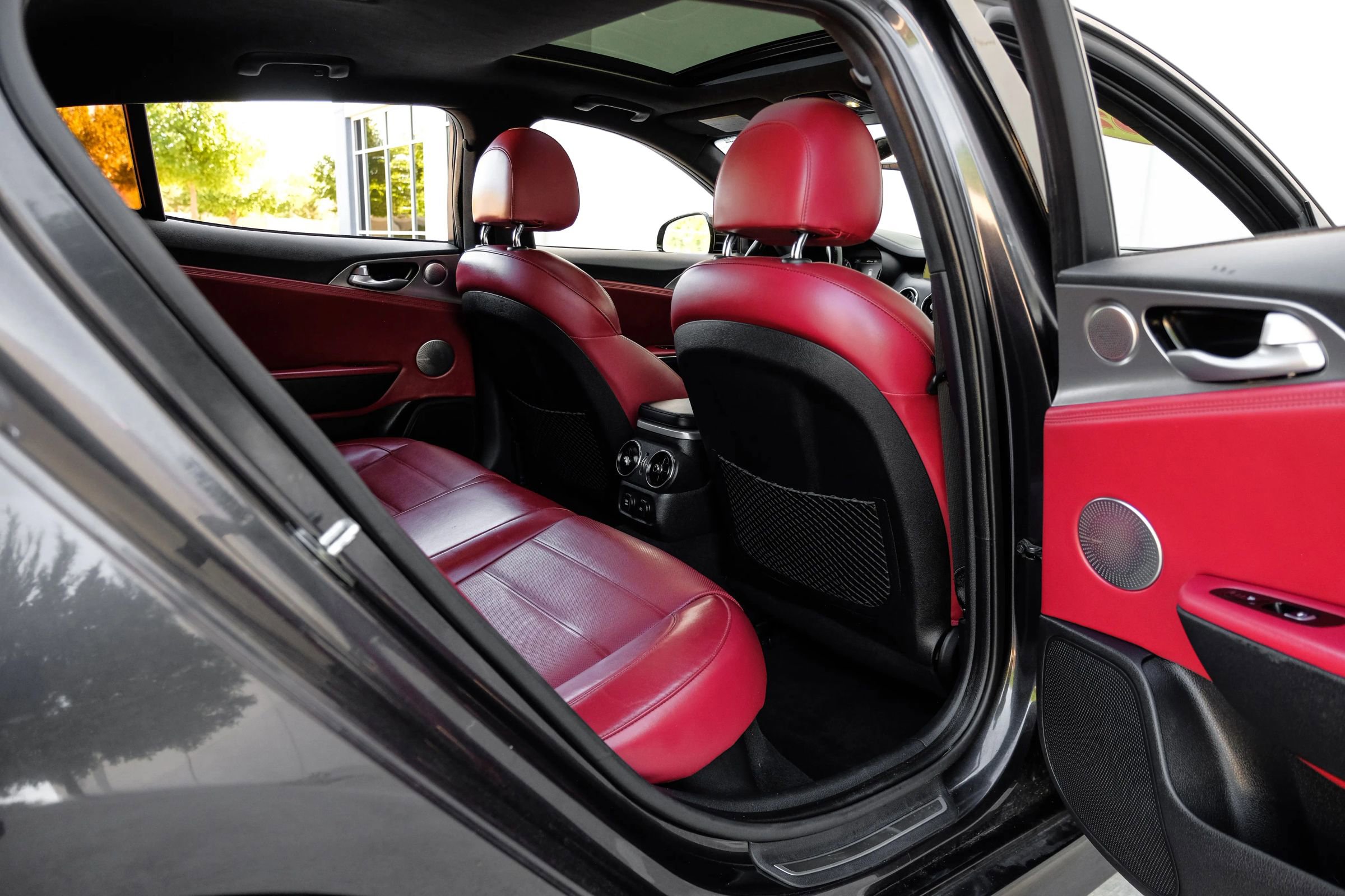 Used 2020 Kia Stinger GT2 image 28