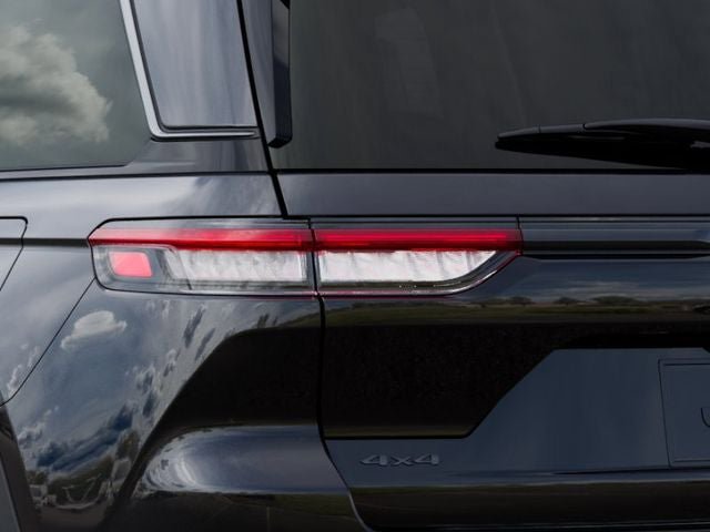 New 2026 Jeep Grand Cherokee Altitude AWD/4WD image 9