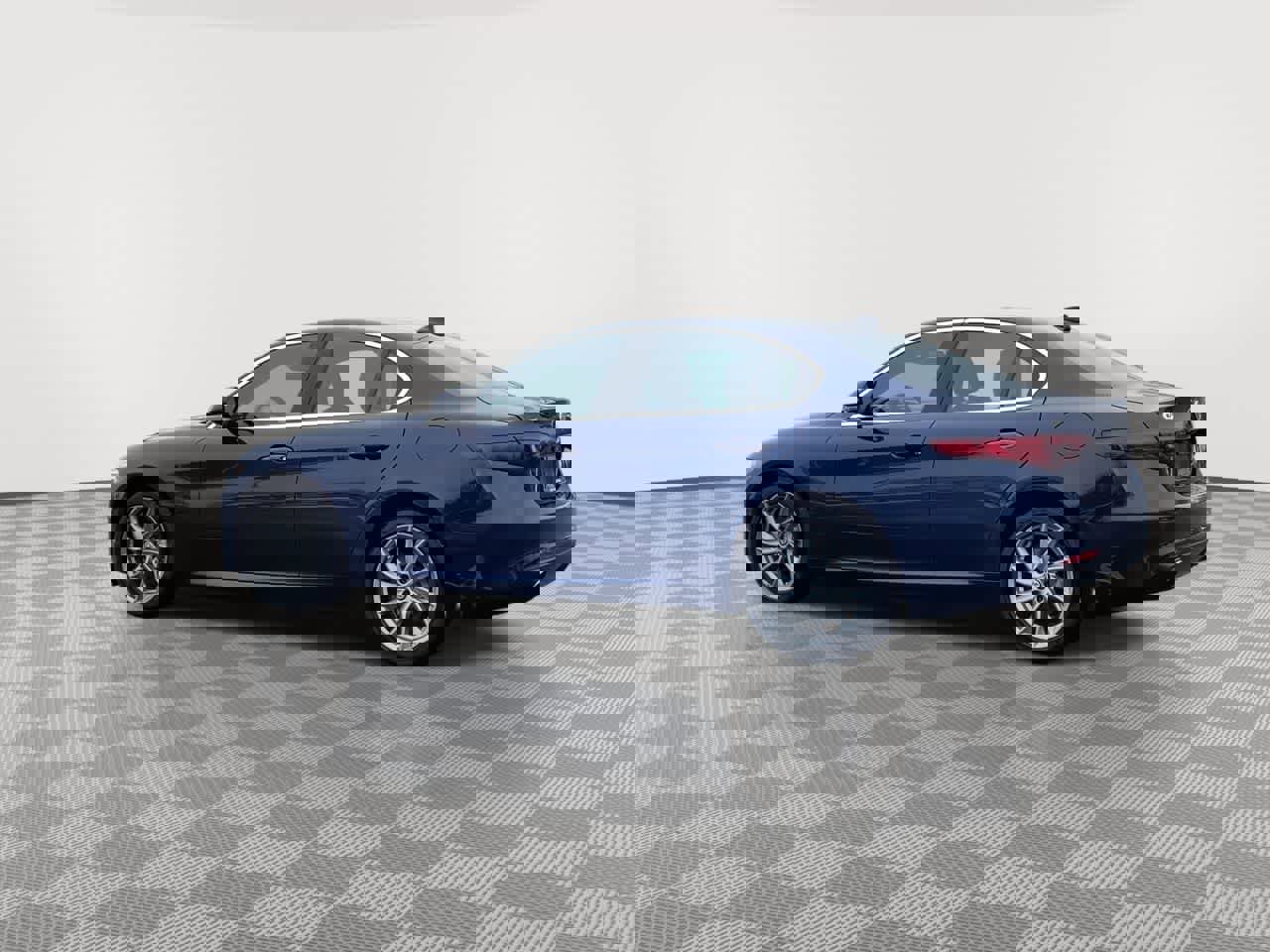 Used 2019 Alfa Romeo Giulia AWD image 6